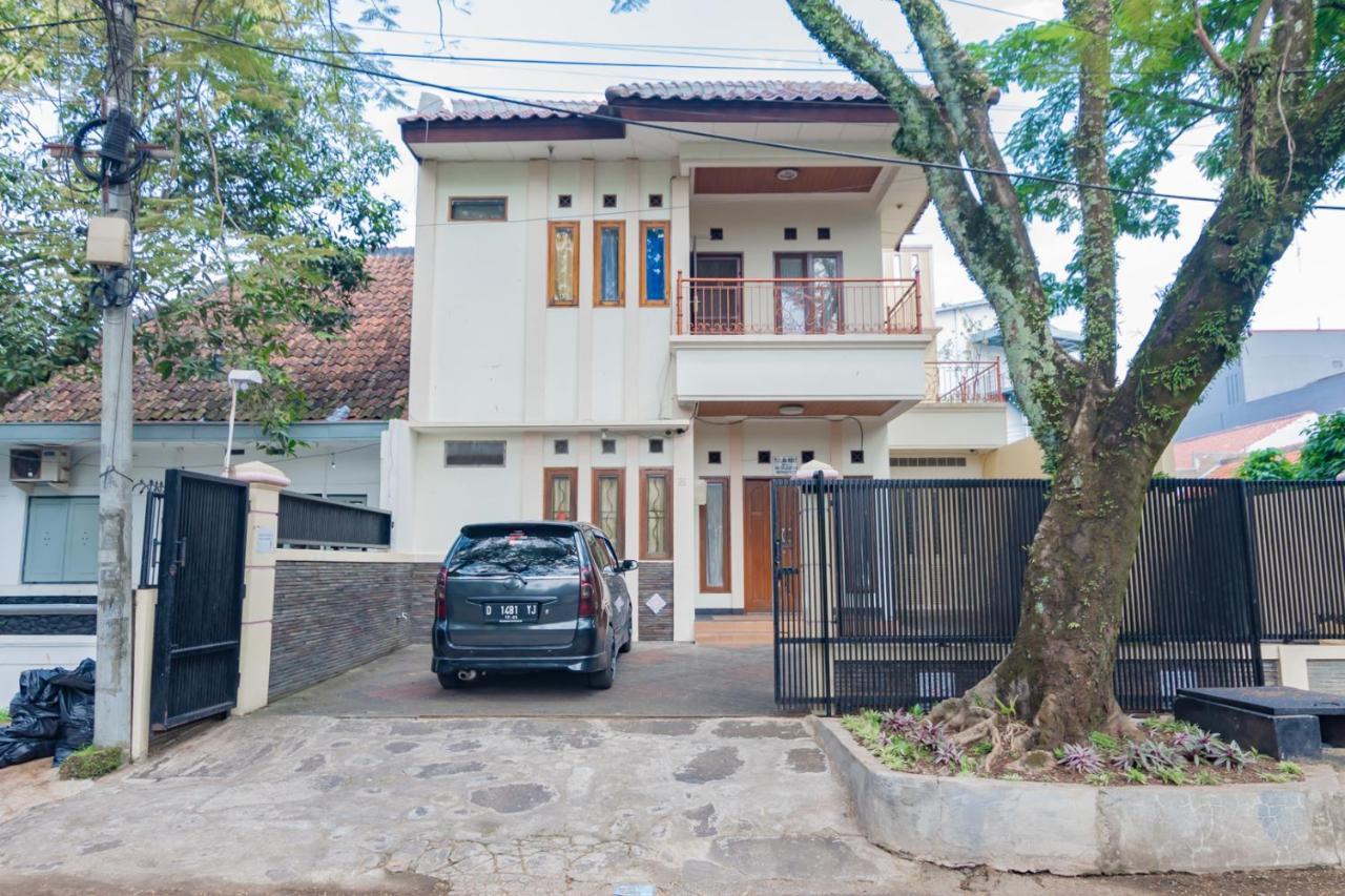 Koolkost Near Riau Junction Mall Bandung Exterior photo